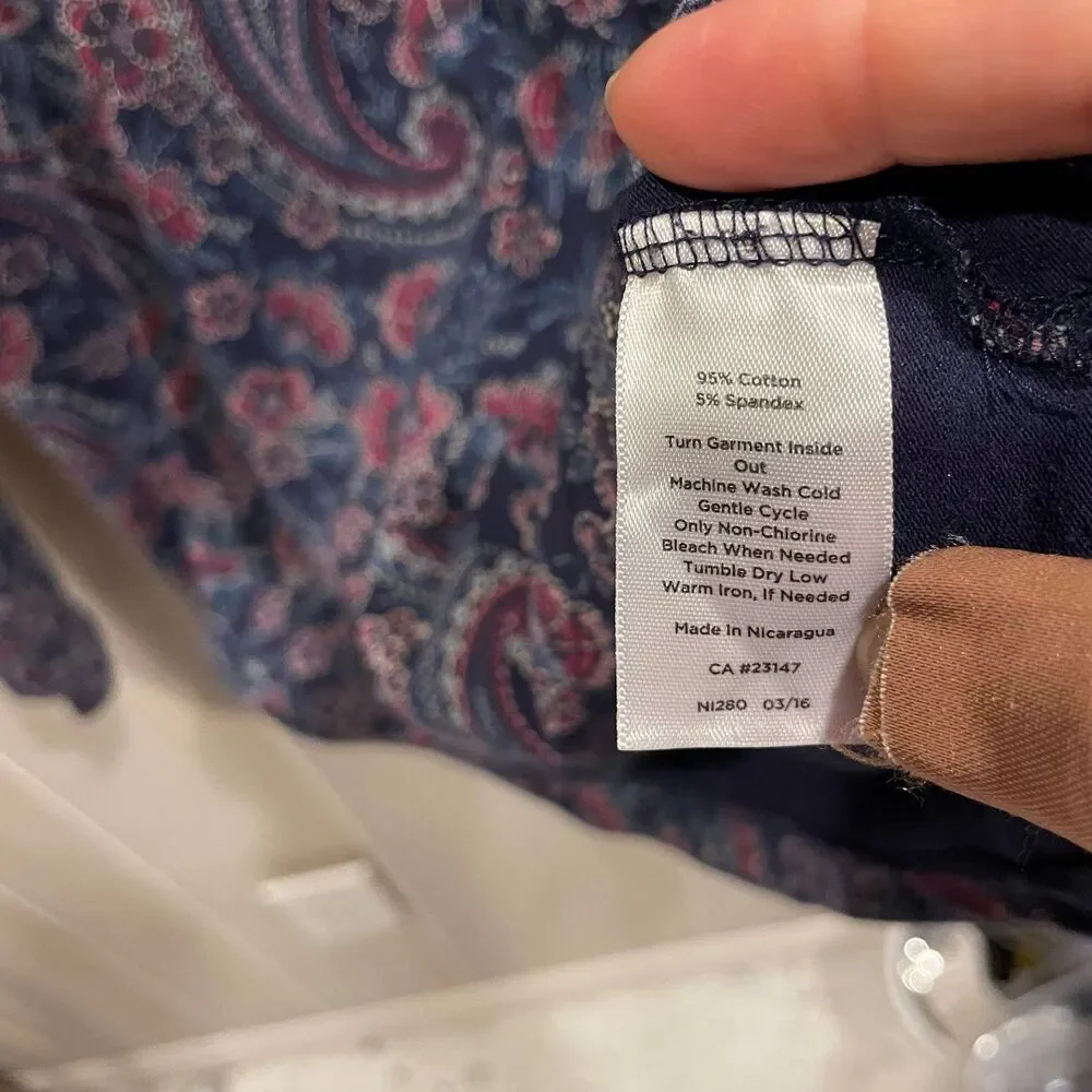 Cute cotton stretch Talbots navy floral paisley swirl long sleeve crew neck top - Picture 6 of 9